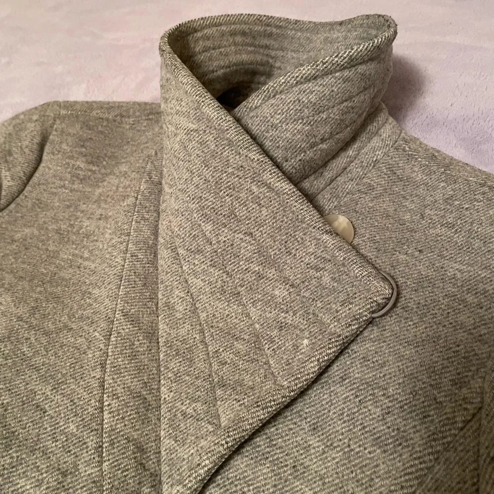 Aritzia The Connor Coat - wool coat - Picture 9 of 14